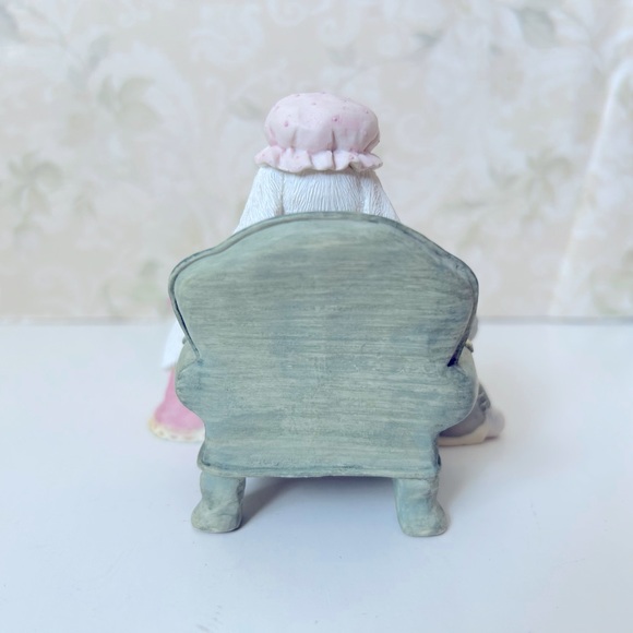 Patchville Bunnies Collection Grandma Rose 1993, 4" tall. (BI#MK/180328/RIAM) - Picture 3 of 4